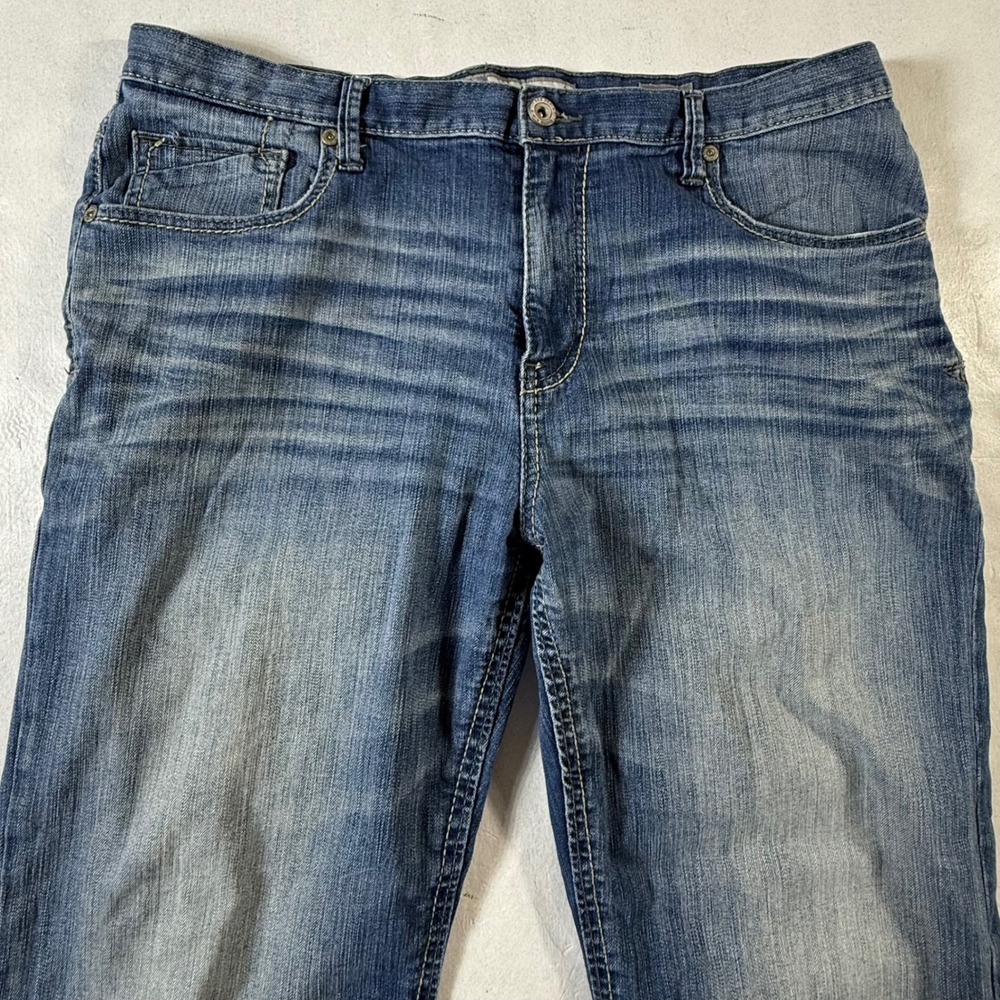 BKE Denim Tyler Straight Jeans Mens 38x31 Relaxed Fit Blue Wash